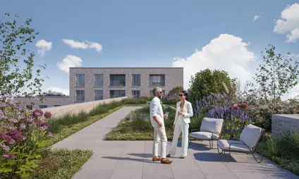 geel station dakterras koppel groen bloemen blauwe hemel
