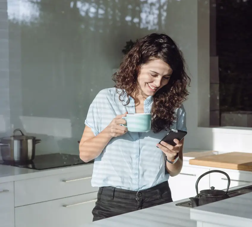 interieur vrouw keuken