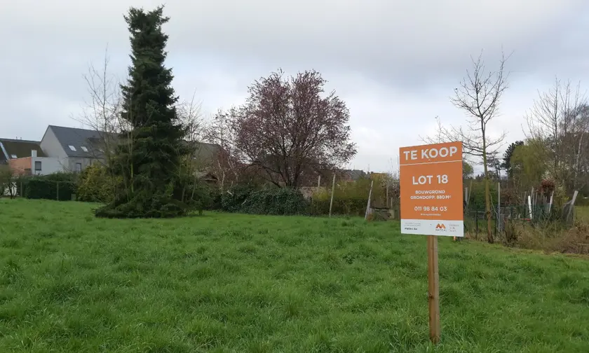 Open building plot, lot 18 for sale.