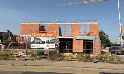 Construction site progress Hoeilaart - family home