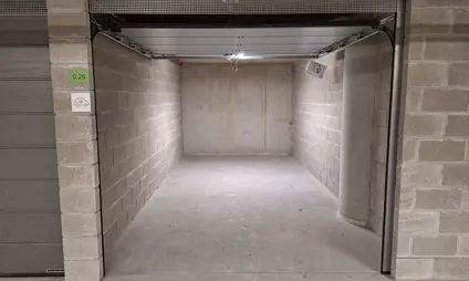 Afgesloten garageboxen in Quartier Bleu