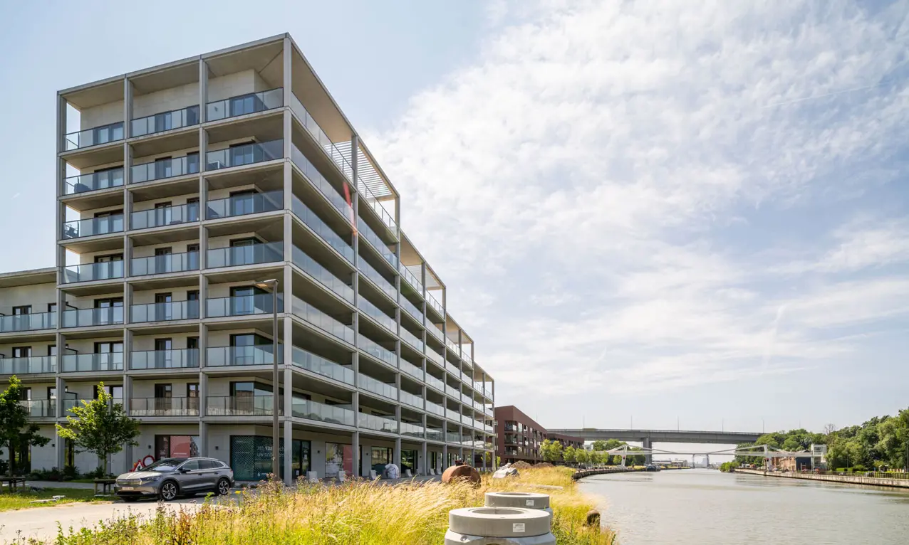 Appartement Waterzicht (Vilvoorde) avec 2 chambres, terrasse et petit jardin - photo du bâtiment